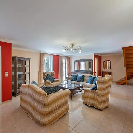 Apartment Pavlos