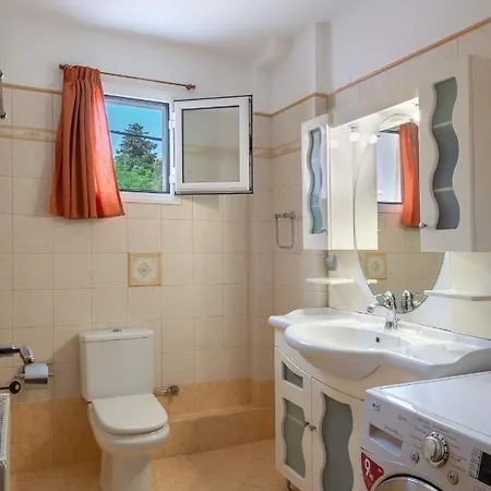 Apartment Pavlos